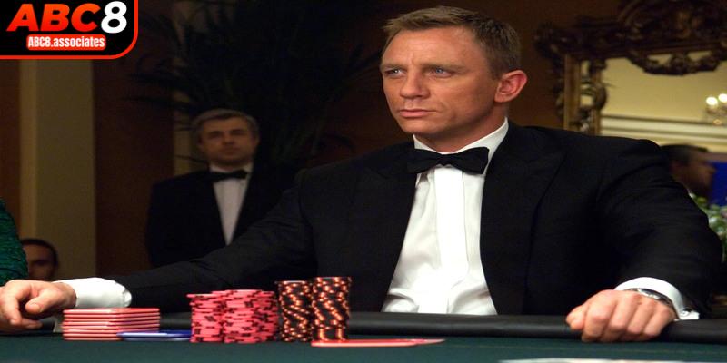 Những chiến lược chơi Poker cực hay của James Bond.